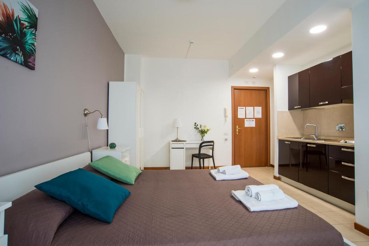 Residenza Conti Aparthotel Rom Exteriör bild