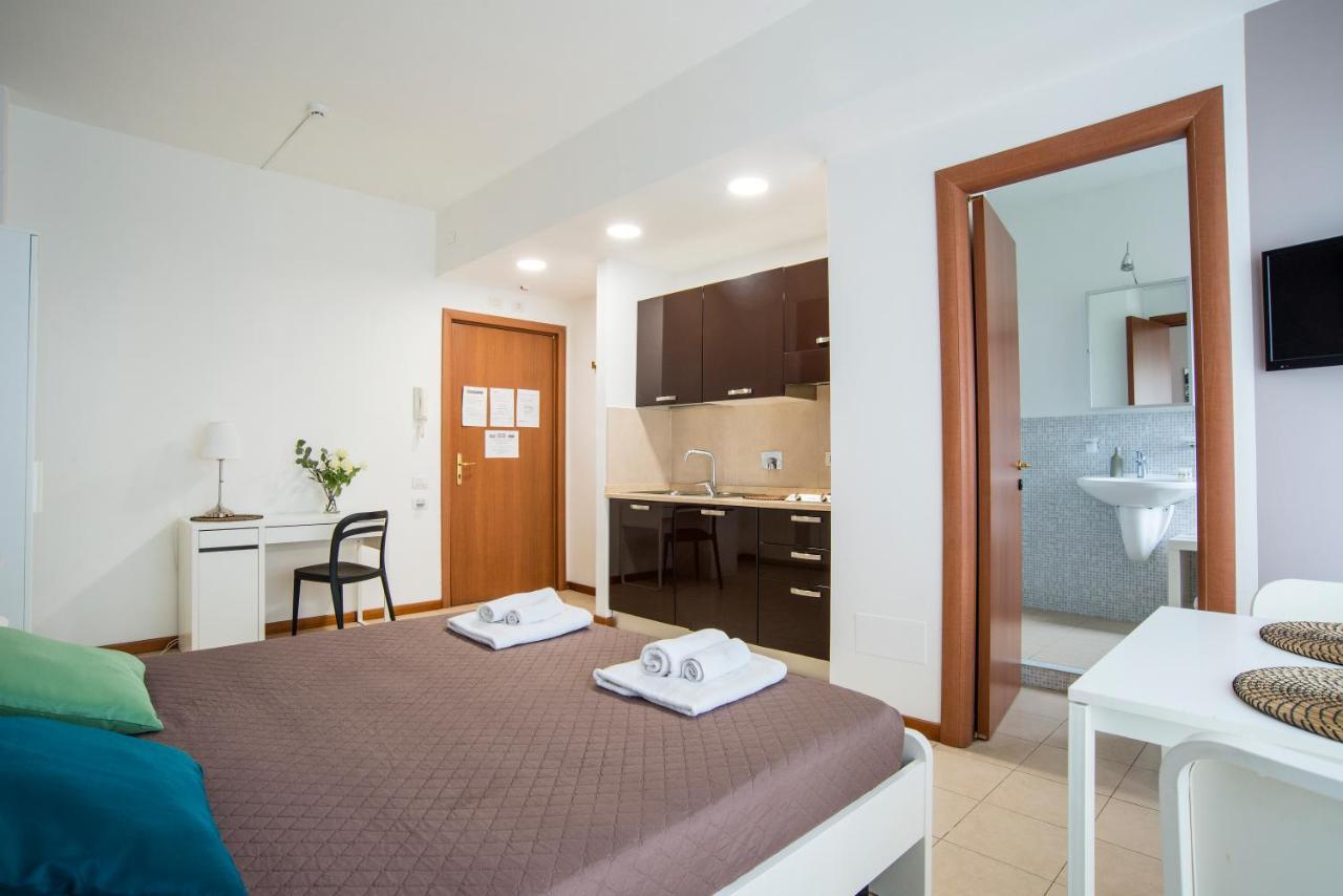 Residenza Conti Aparthotel Rom Exteriör bild